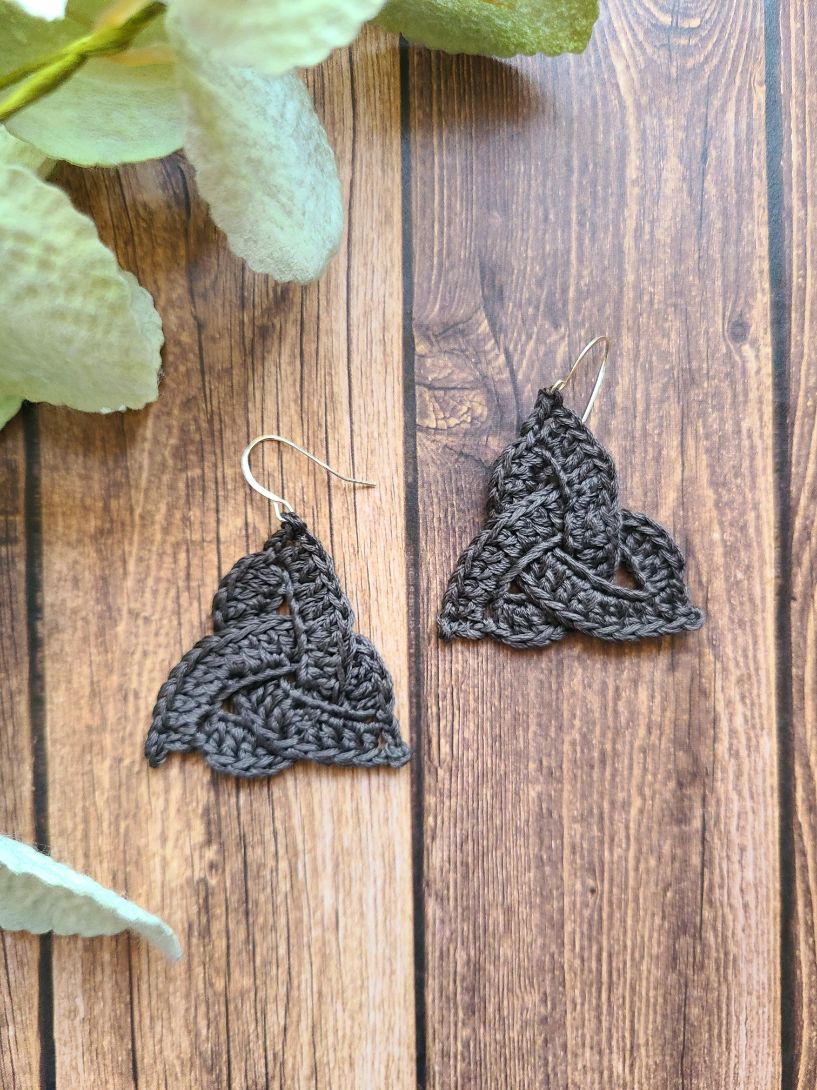 Gray Celtic Knot Trinity Earrings.