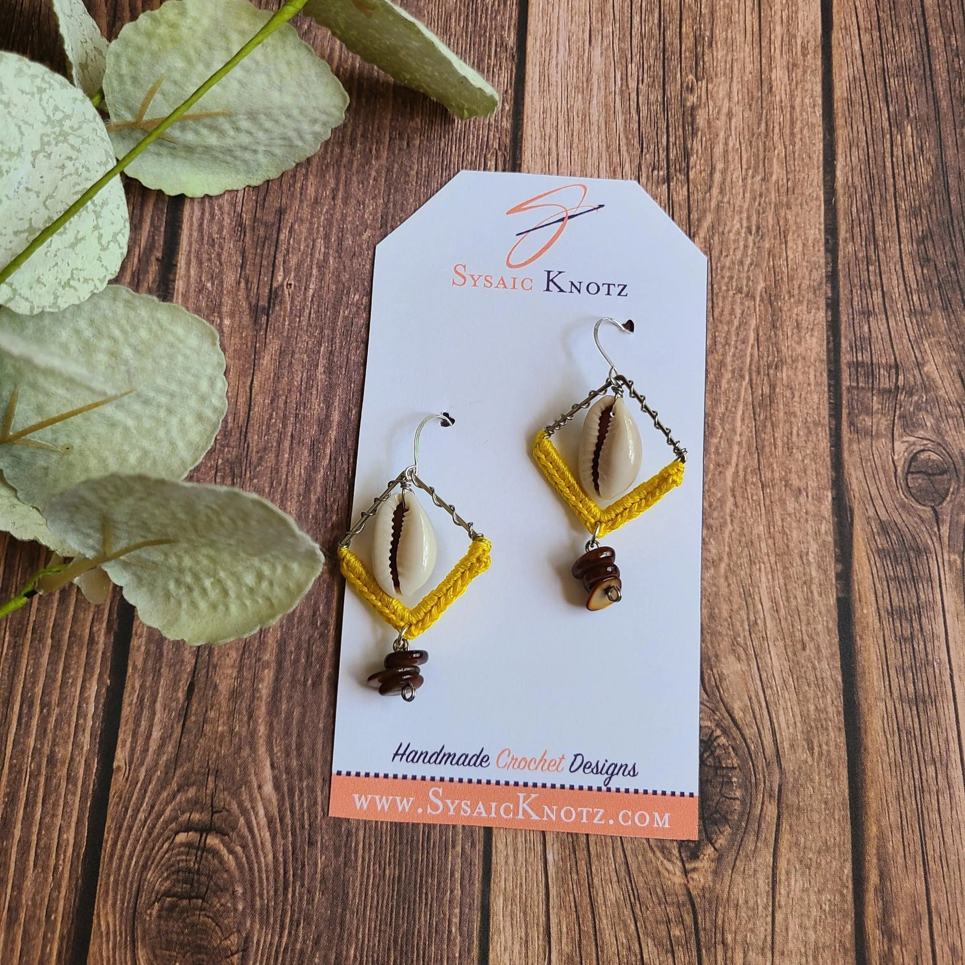 Earthy Cowrie Shell Dangle Earrings SysaicKnotz