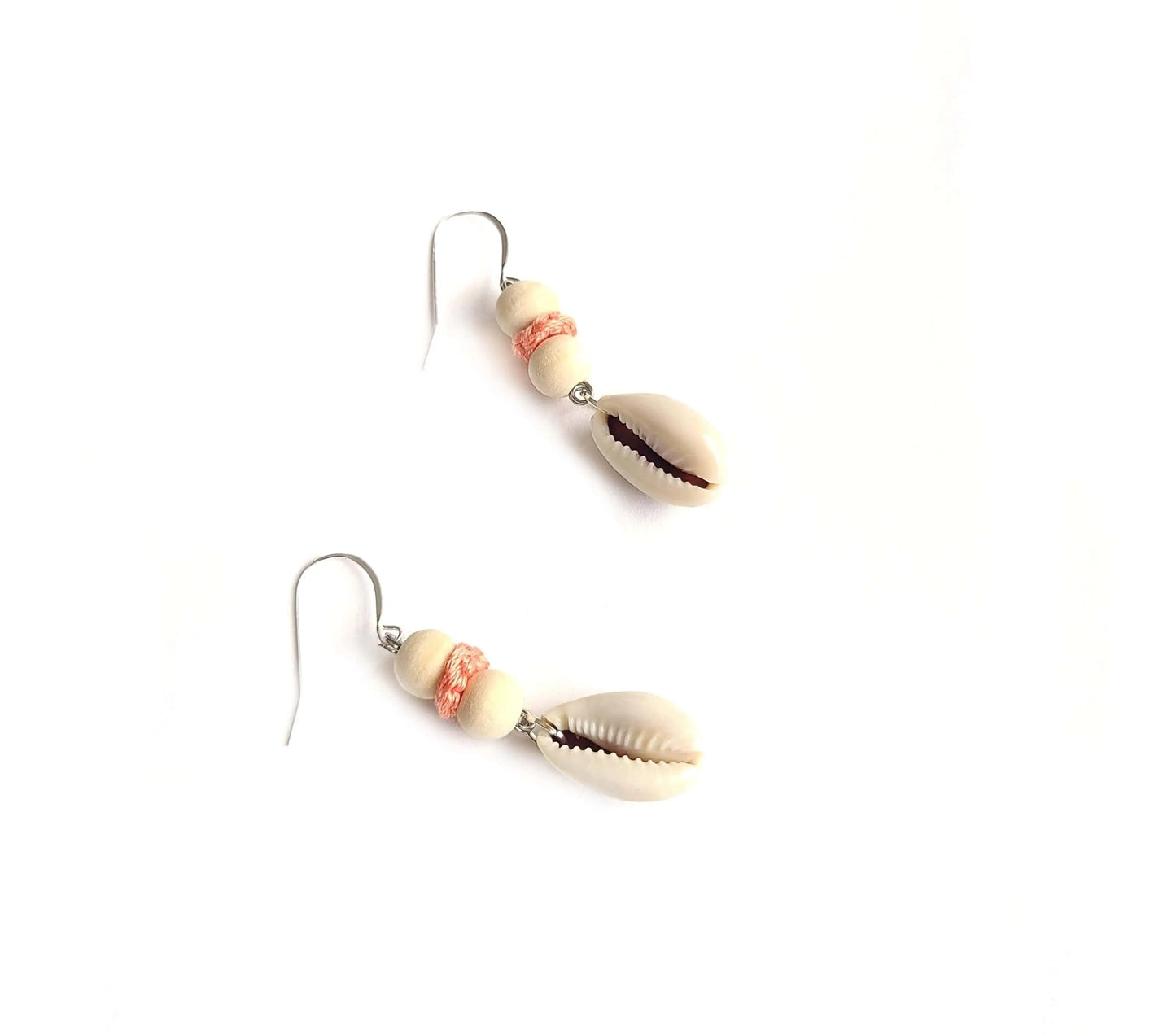 Petite Cowrie Shell SysaicKnotz