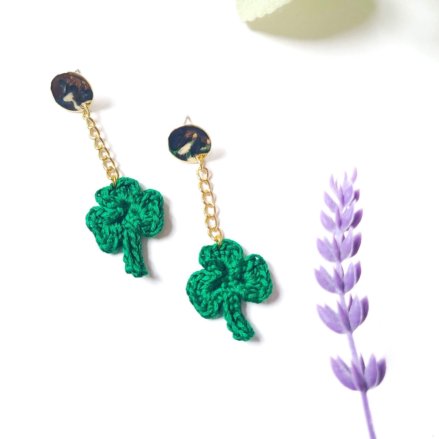 Shamrock dangle earrings.
