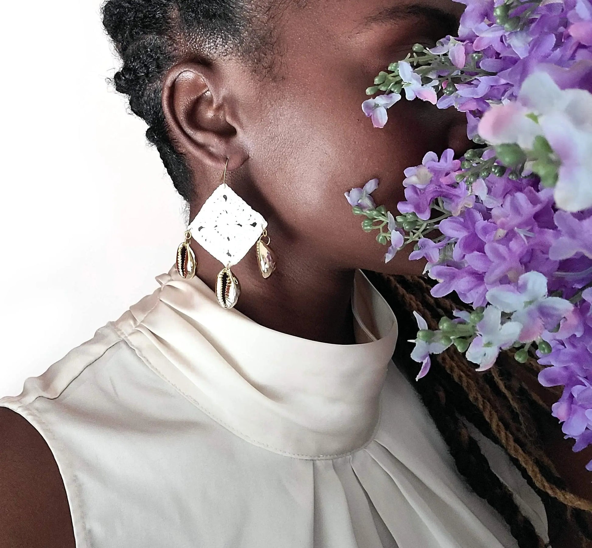 Statement Golden Cowrie Shell SysaicKnotz