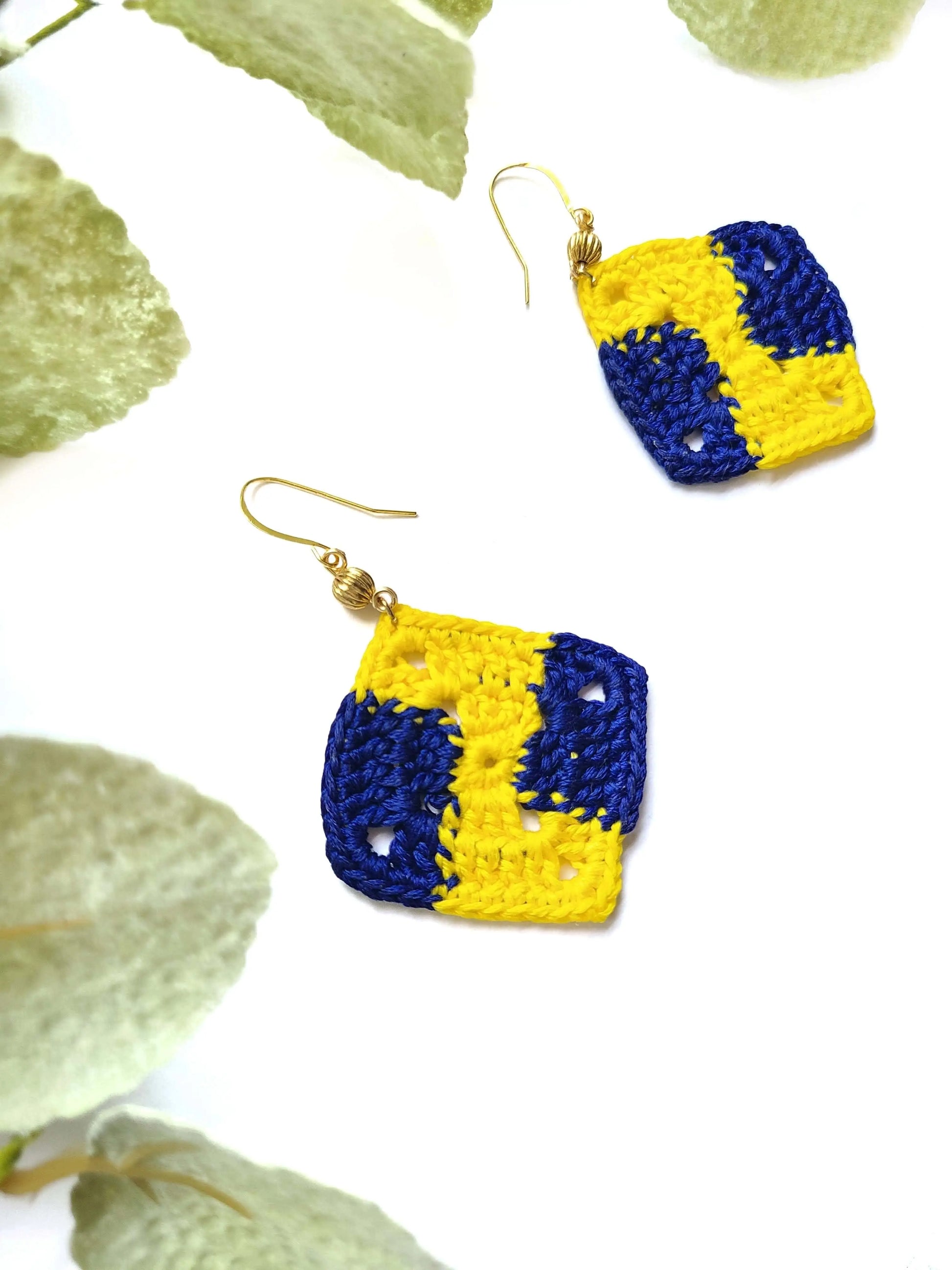 African Print Earrings SysaicKnotz with yellow and blue.